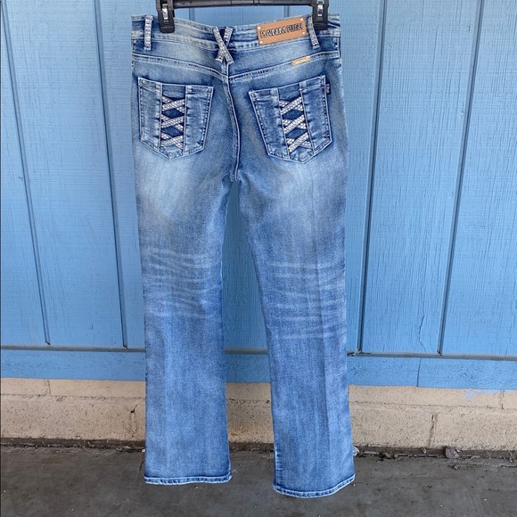 A - Picture 10 of 12